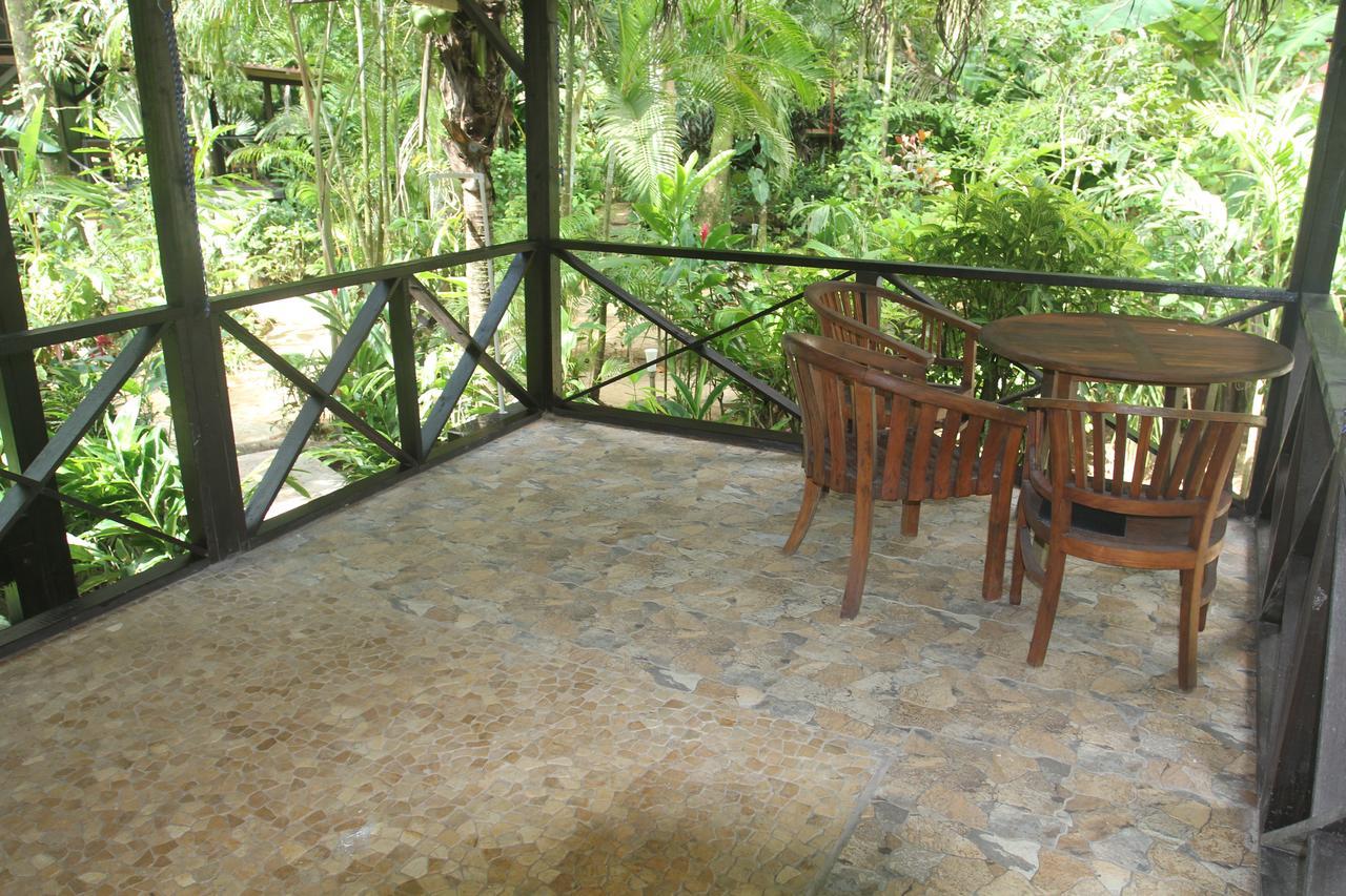 باستيمينتوس Red Frog Bungalows Surf Resort المظهر الخارجي الصورة